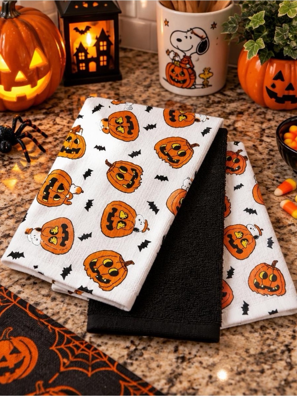 🆕PEANUTS SNOOPY HALLOWEEN 🎃 SET OF 3 KITCHEN TOWELS